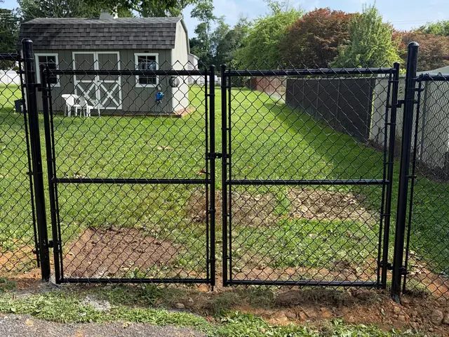 Black Chain Link Double Drive Gate