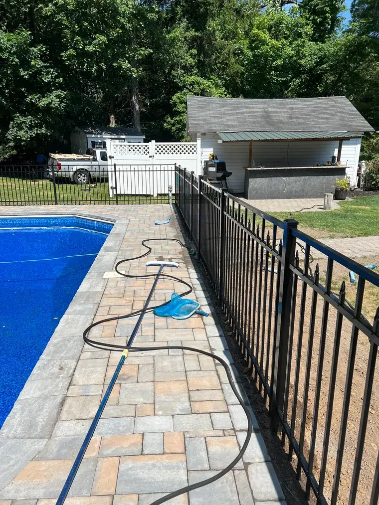 Poolside Aluminum Barrier