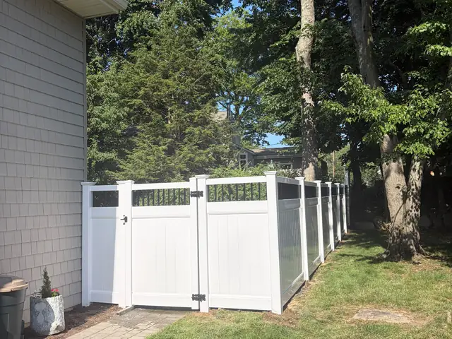 Vinyl & Aluminum Combo Double Gate — Yard Entry
